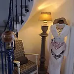 Дом отдыха Le De Valiere Piscine,spa Et Climatisation