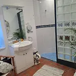 Le De Valiere Piscine,spa Et Climatisation *