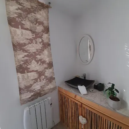 Holiday home Le De Valiere Piscine,spa Et Climatisation Sainte-Valiere