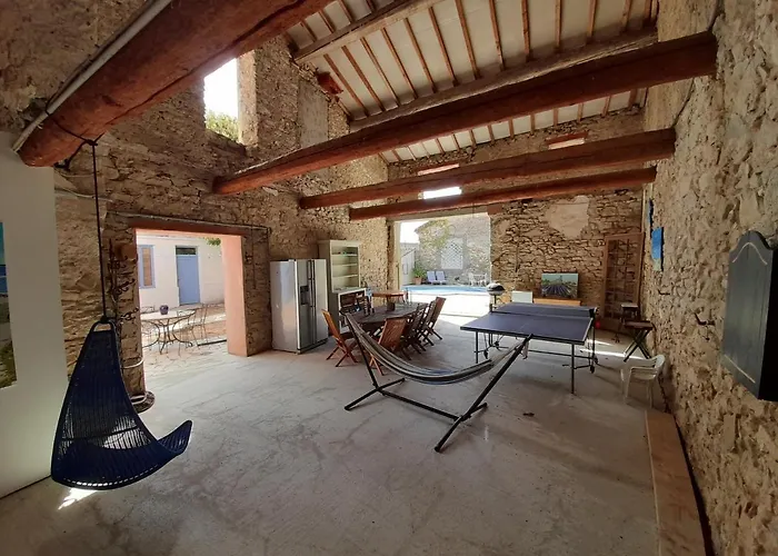 Le De Valiere Piscine,spa Et Climatisation *